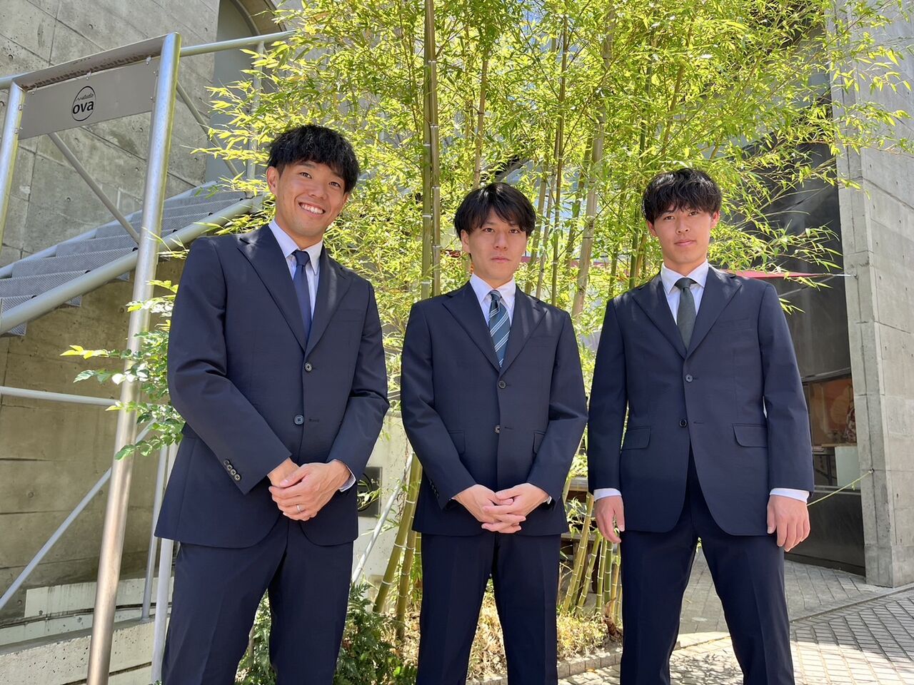 実施レポート】Wisdom Toolさまよりオーダースーツをご提供いただき 実施レポート】Wisdom Toolさまよりオーダースーツをご提供いただき